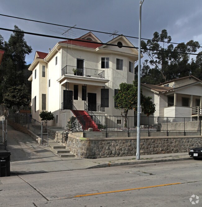 Building Photo - 464-466 Solano Ave