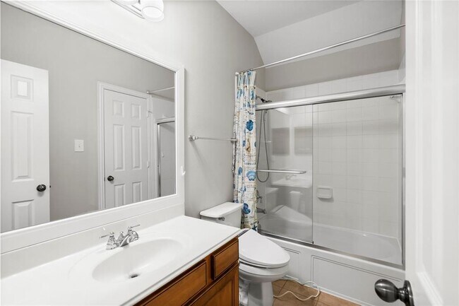 Building Photo - 70 Fulshear Ct