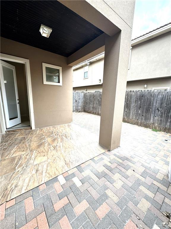 Building Photo - 5112 W Expy 83