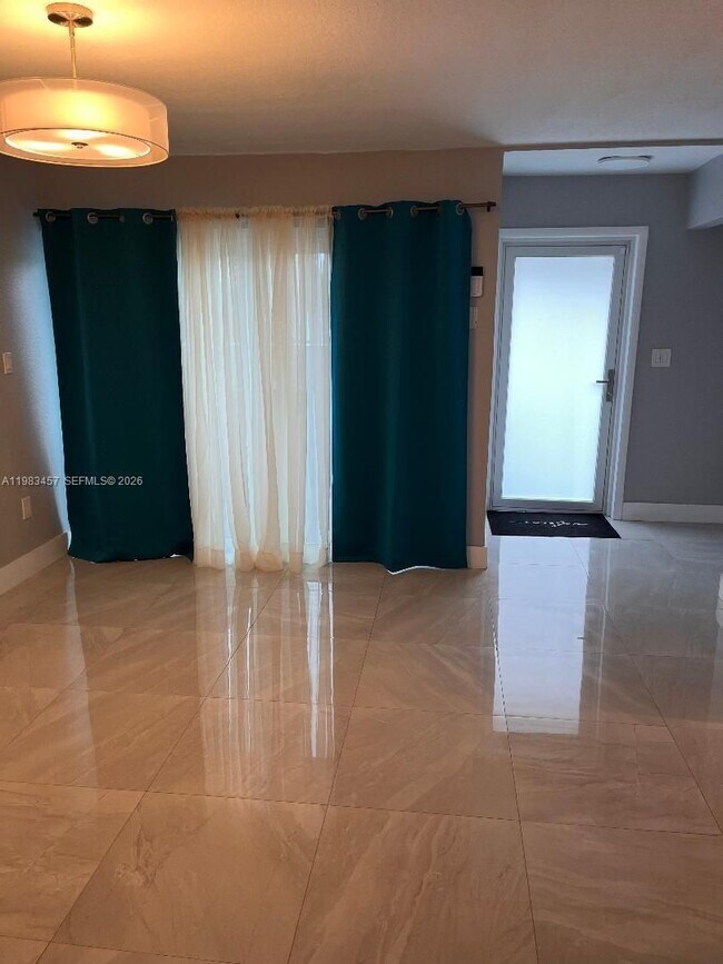 Building Photo - 11712 SW 13th St