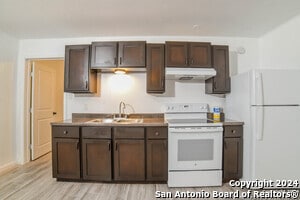 Building Photo - 215 Greenlawn Ave