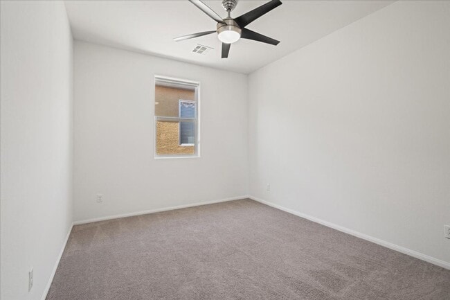 Building Photo - Modern 3 Bedroom Retreat with Designer Finishes & Entertainer’s Backyard