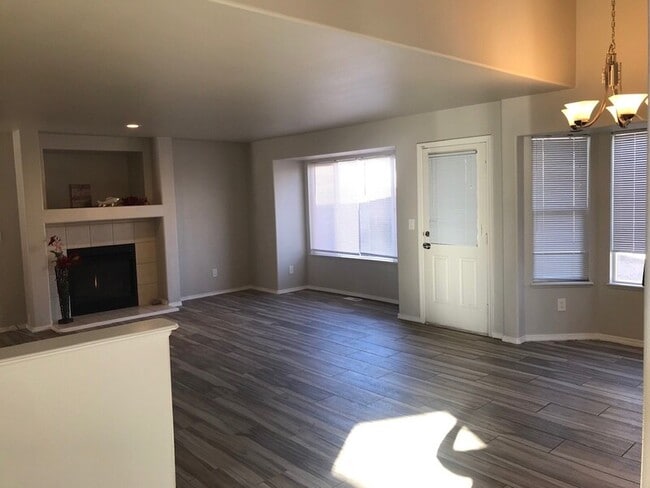 Building Photo - 716 Harvest Field Way