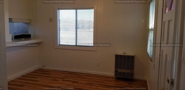 Building Photo - Coming Soon: Cozy Studio Cottage in Vineyard Setting