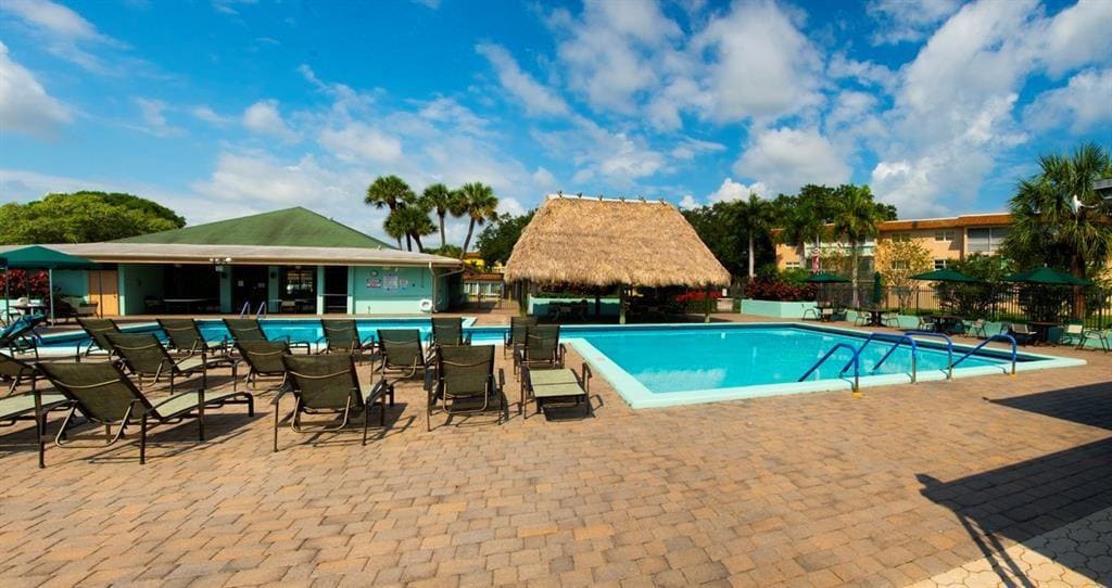 Building Photo - 608 SW Natura Blvd