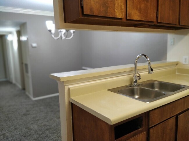 Building Photo - 16303 Lyons School Rd