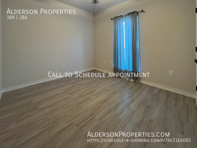 Building Photo - 2410 Golf-