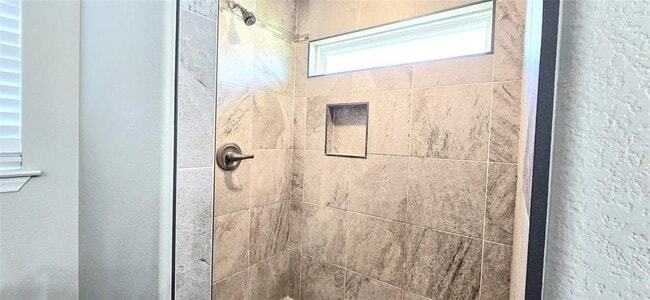 Building Photo - 136 Mike Warner Dr