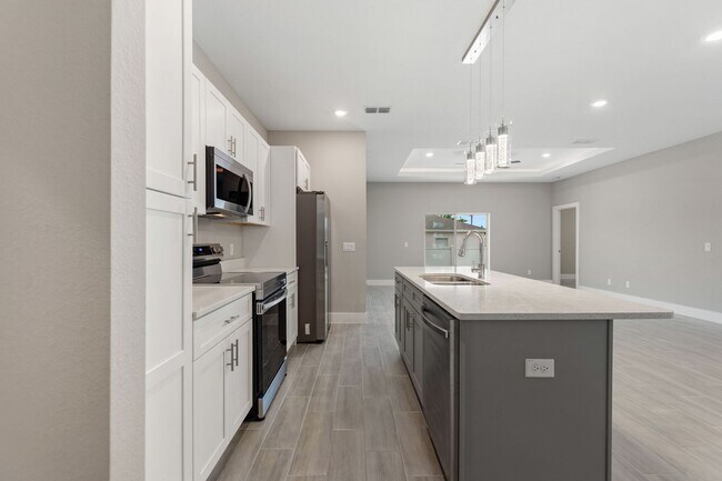 Building Photo - Deposit-Free! Modern, energy efficient hom...