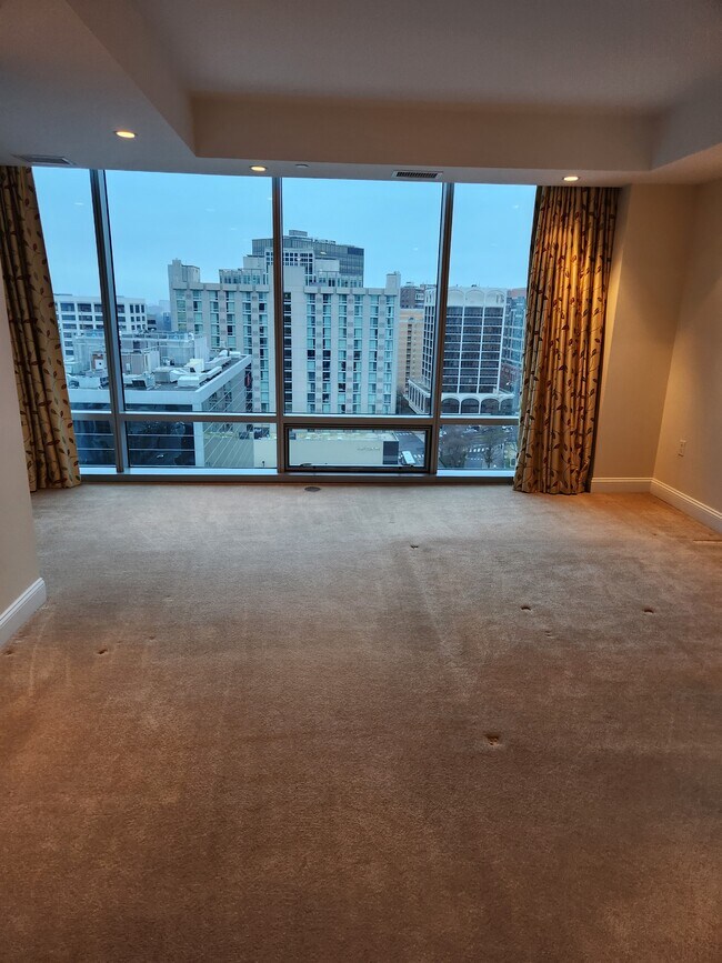 Building Photo - Turnberry
