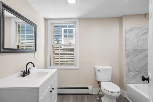Building Photo - Beautifully Renovated 4-Bedroom Home in Ea...
