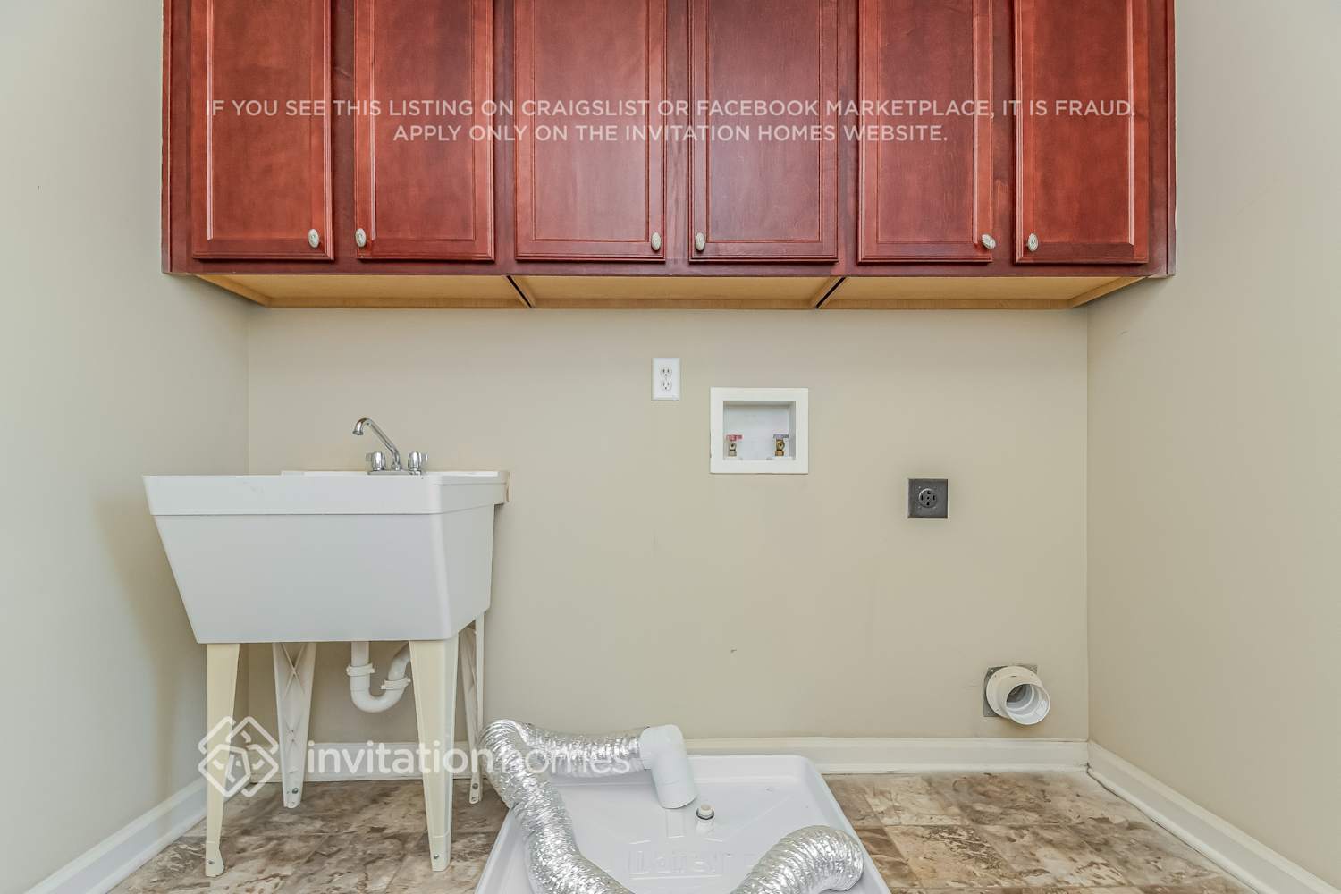 Building Photo - 311 Rondelay Dr