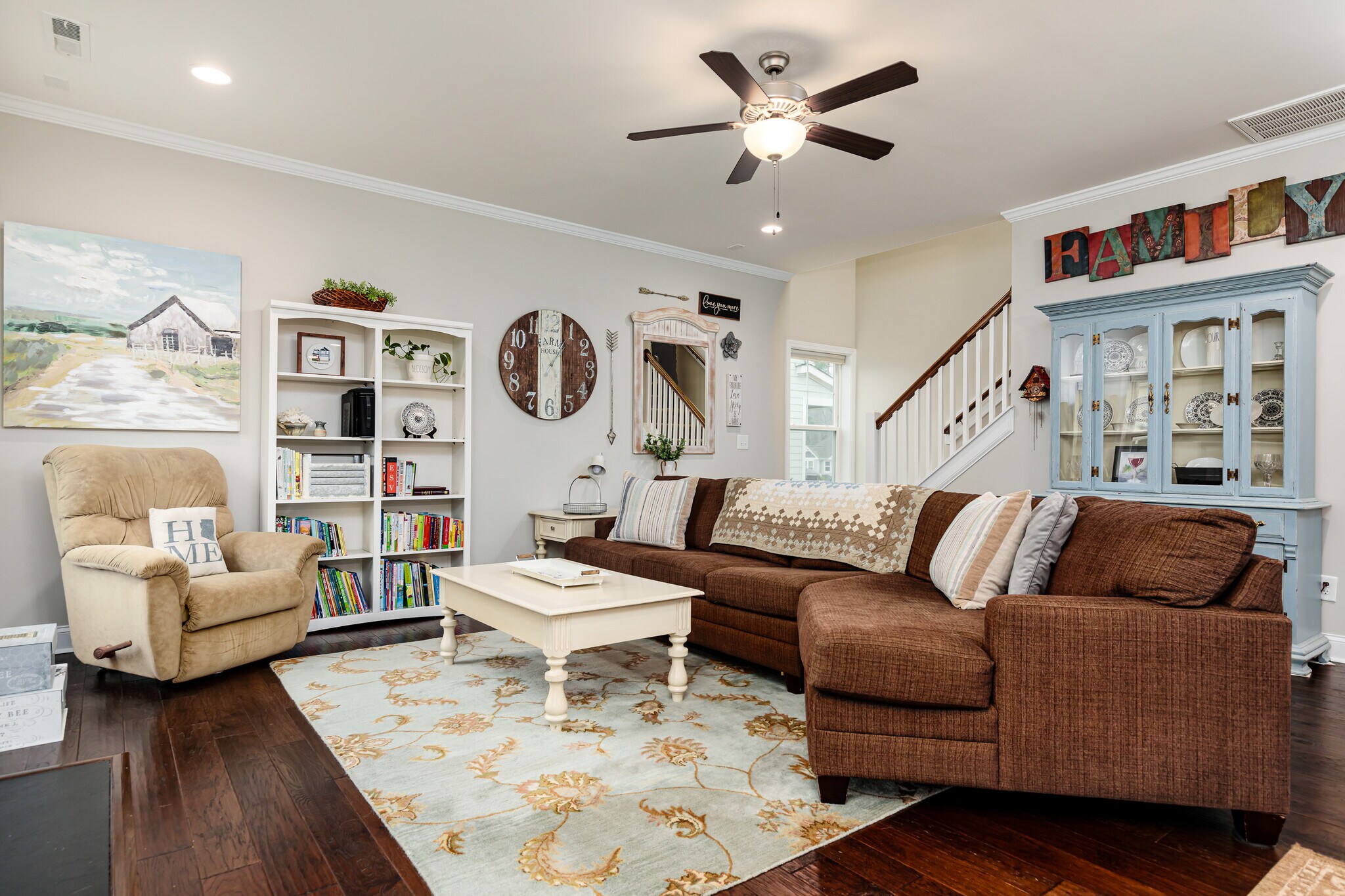 Building Photo - 205 Parrish Ln