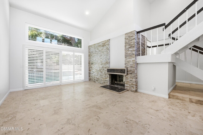 Building Photo - 681 Triunfo Canyon Rd