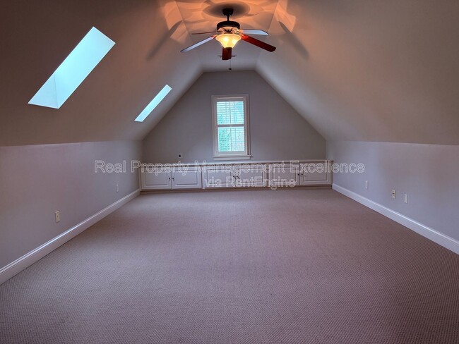 Building Photo - 4008 Enfield Ridge Dr