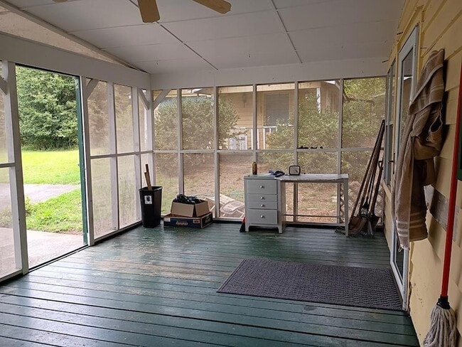 Building Photo - 260 Cochran Rd