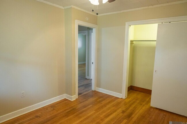 Building Photo - 524 8th St