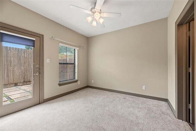 Building Photo - 1146 Hempstead Villa Ln