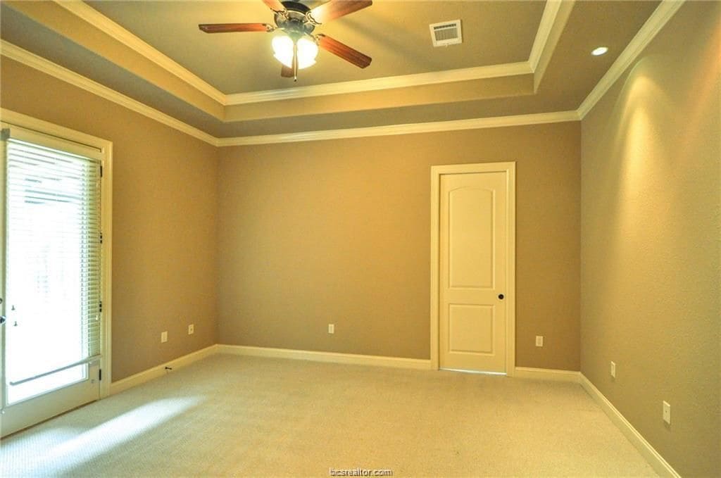 Building Photo - 15615 Wood Brook Ln
