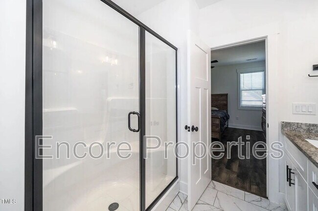 Building Photo - 51 Buckstone Pl