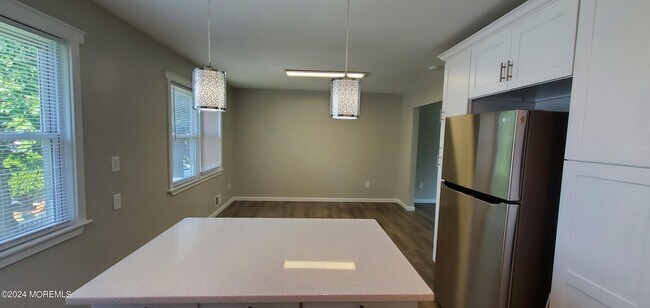 Building Photo - 1620 Union Ave