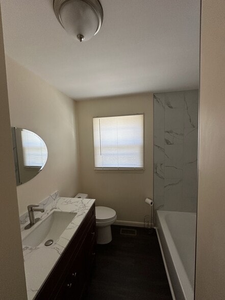 Bath - 261 Belcher Rd