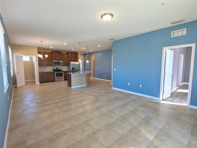 Building Photo - 8323 Enclave Way