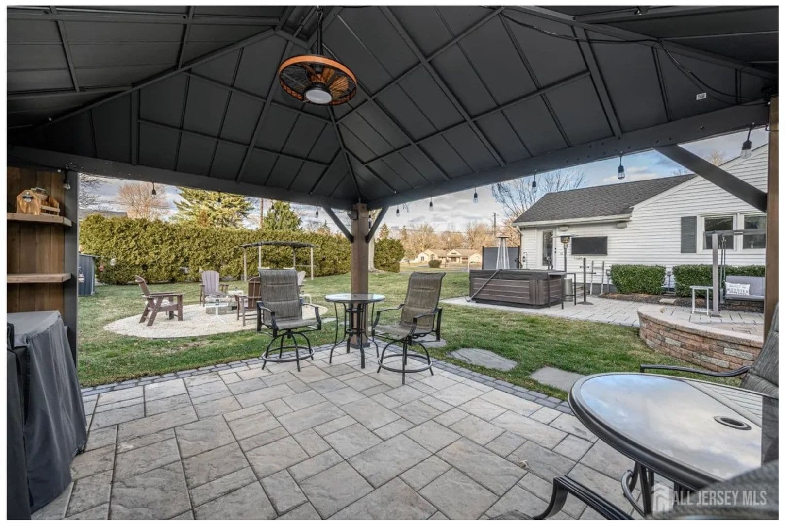 Building Photo - 12 Davison Rd