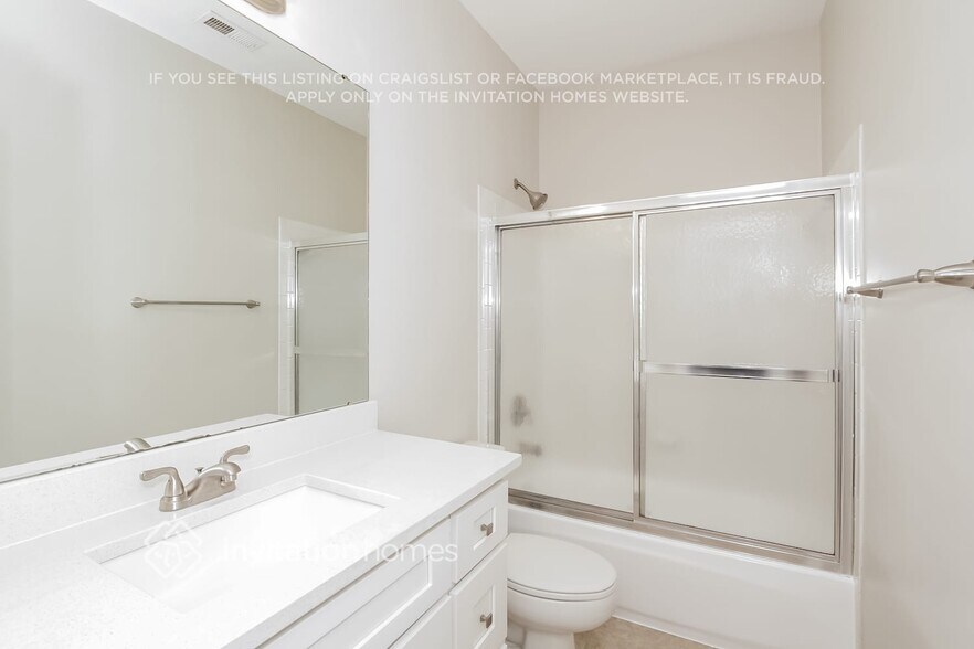 Building Photo - 11112 Ridge Oak Dr