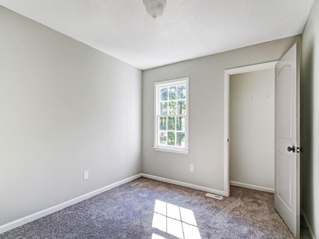 Building Photo - 5046 Nebo Rd