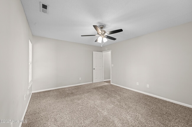 Building Photo - 200 Druid Ct