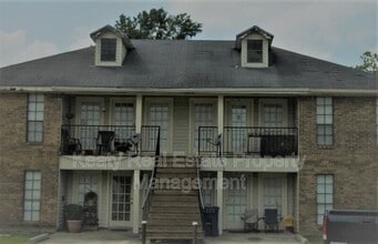 Building Photo - 102 Country Ln