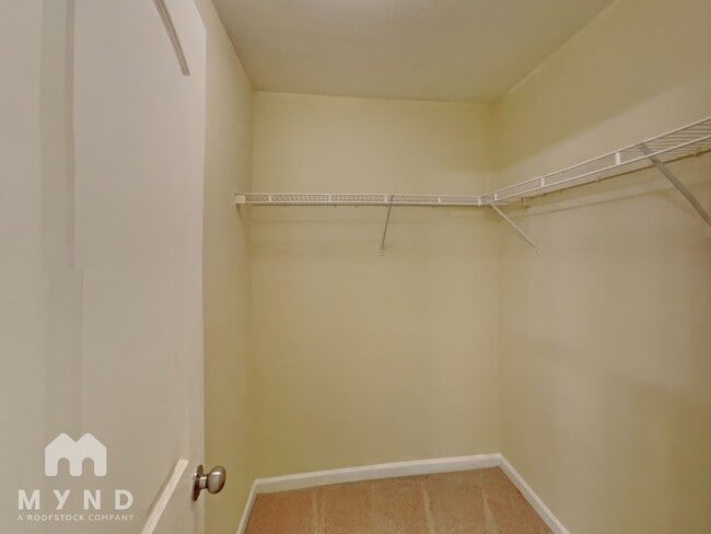 Building Photo - 168 Alton Cir