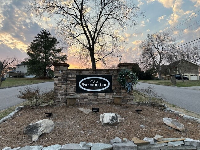 Building Photo - Stunning West Knoxville Transformation | Designer Kitchen & Smart Home Features