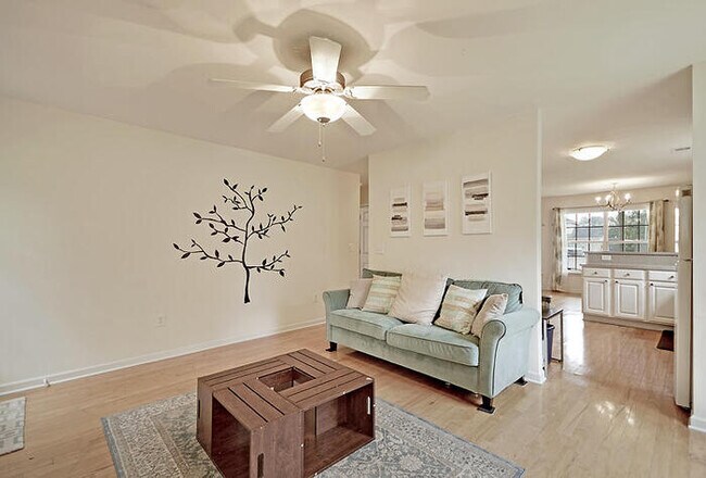 Building Photo - 2525 Wayne Scott Court FOR RENT!