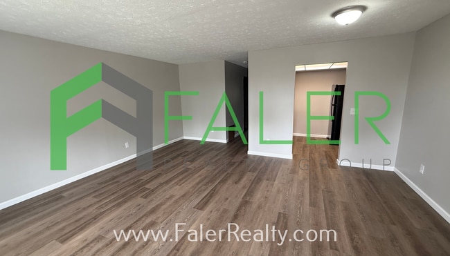 Building Photo - 1122 Redbluff Dr
