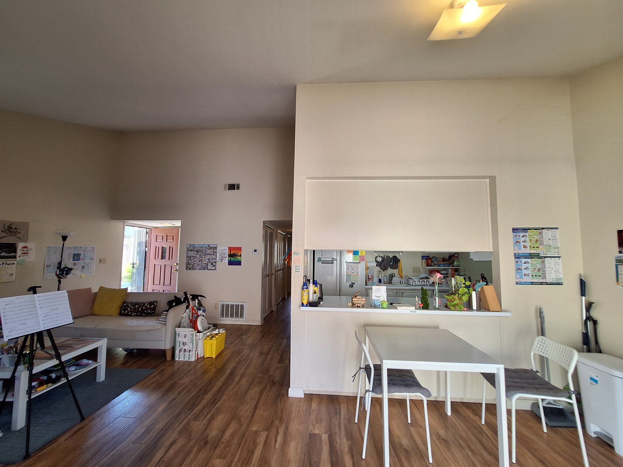 Building Photo - 5042 Glide Dr