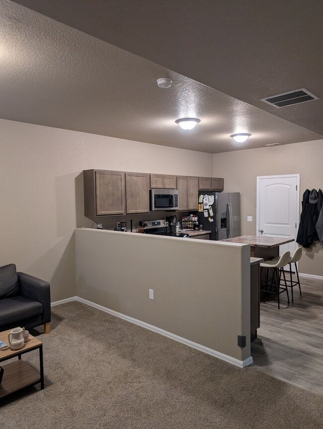 Building Photo - Amazing townhome in northern Colorado Springs