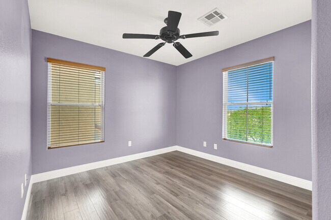 Building Photo - 10621 Nevada Falls Ave