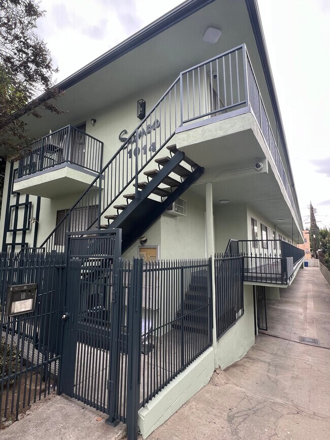 Front South 11/24 - Samoa Apts
