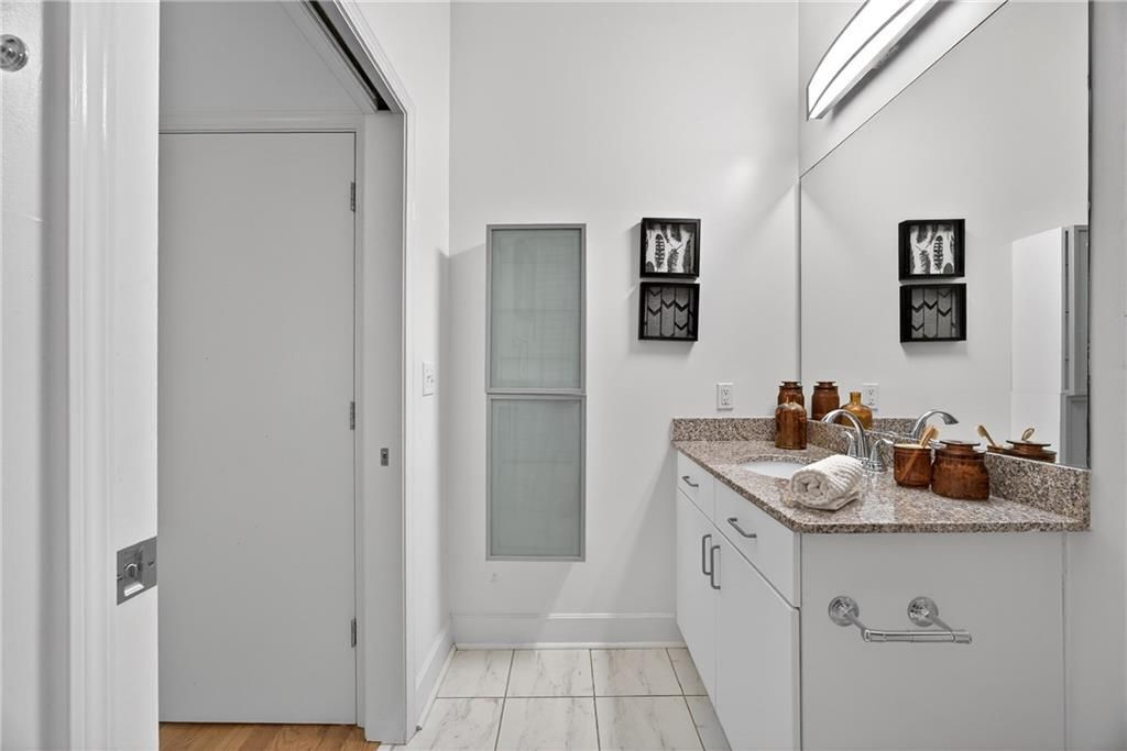 Building Photo - 384 Ralph McGill Blvd NE