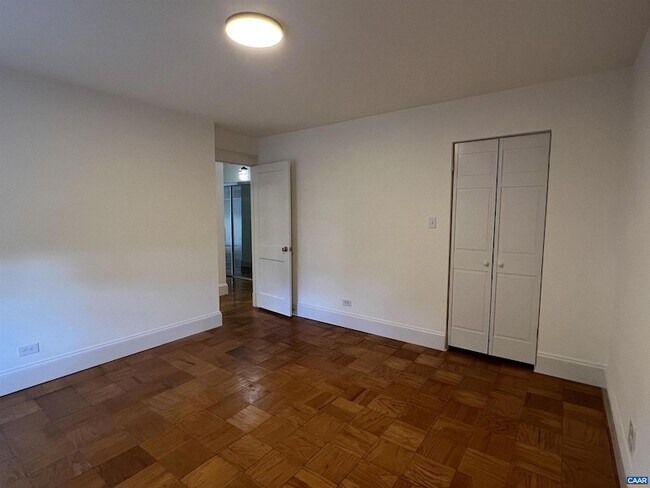 Building Photo - 511 1st St N