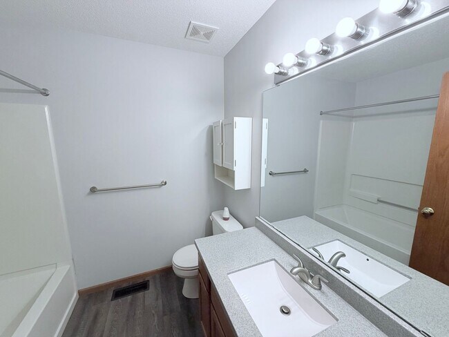 Building Photo - 393 Leeward Trail