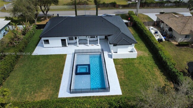 Building Photo - 19880 SW 134th Ave