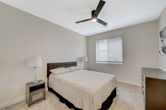 Building Photo - 510 Duvet Ct