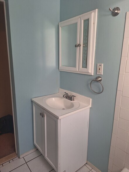 Bathroom - 2314 S Colorado St