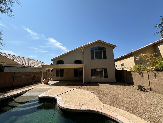 Building Photo - 440 W Calle Monte Vista