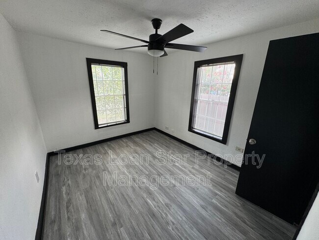 Building Photo - 1506 Luzon St