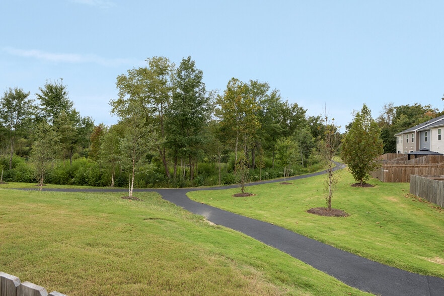 Building Photo - 5524 Wenrich Dr