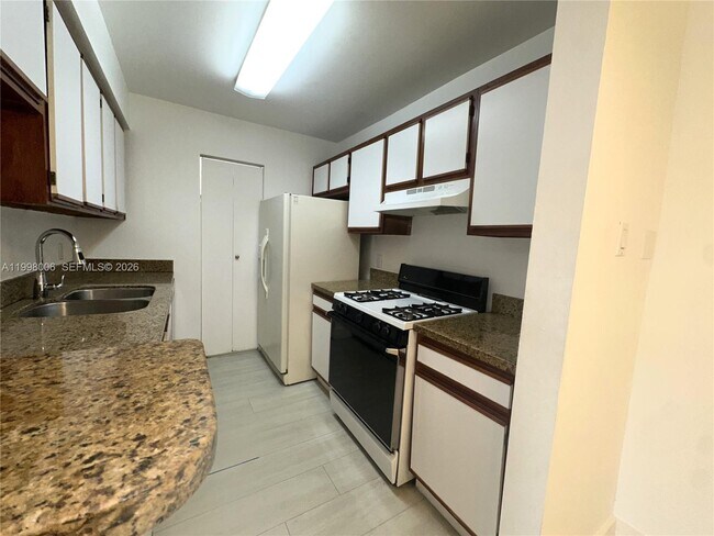 Building Photo - 15295 SW 106th Ln